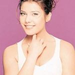 Esra Özmen Yılbaşı Sahne Fiyatı,
